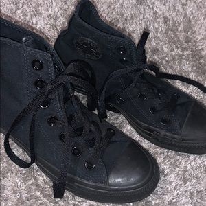 Black converse